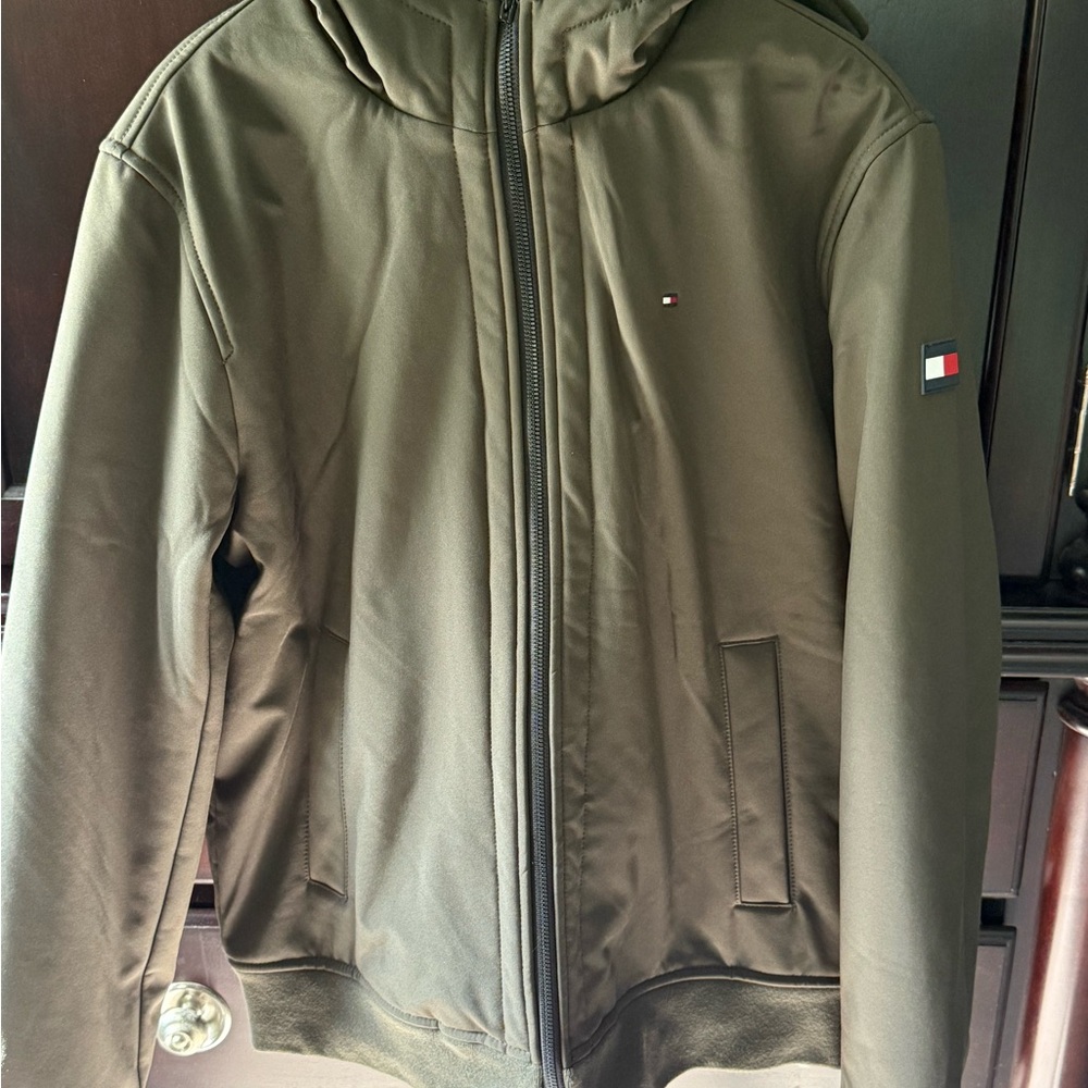 Tommy Hilfiger Men's Green Performance Winter Jacket- wind and rain resistant.